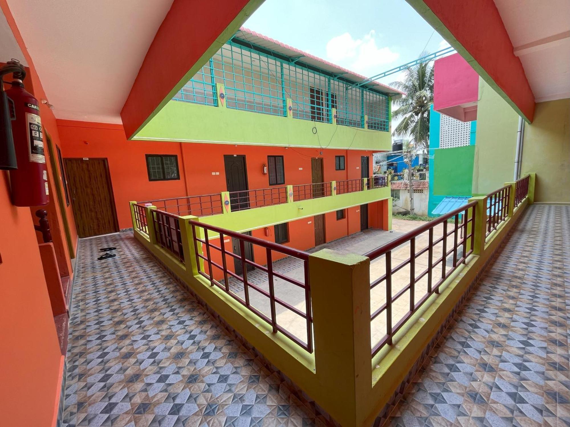 דירות פונדיצ'רי Royal Grand Residency מראה חיצוני תמונה